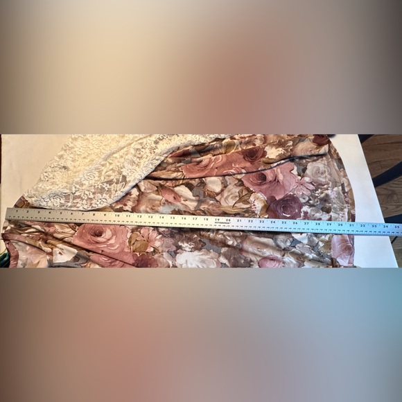 Paisley Grace Lace Top Size XXXL - Picture 9 of 9